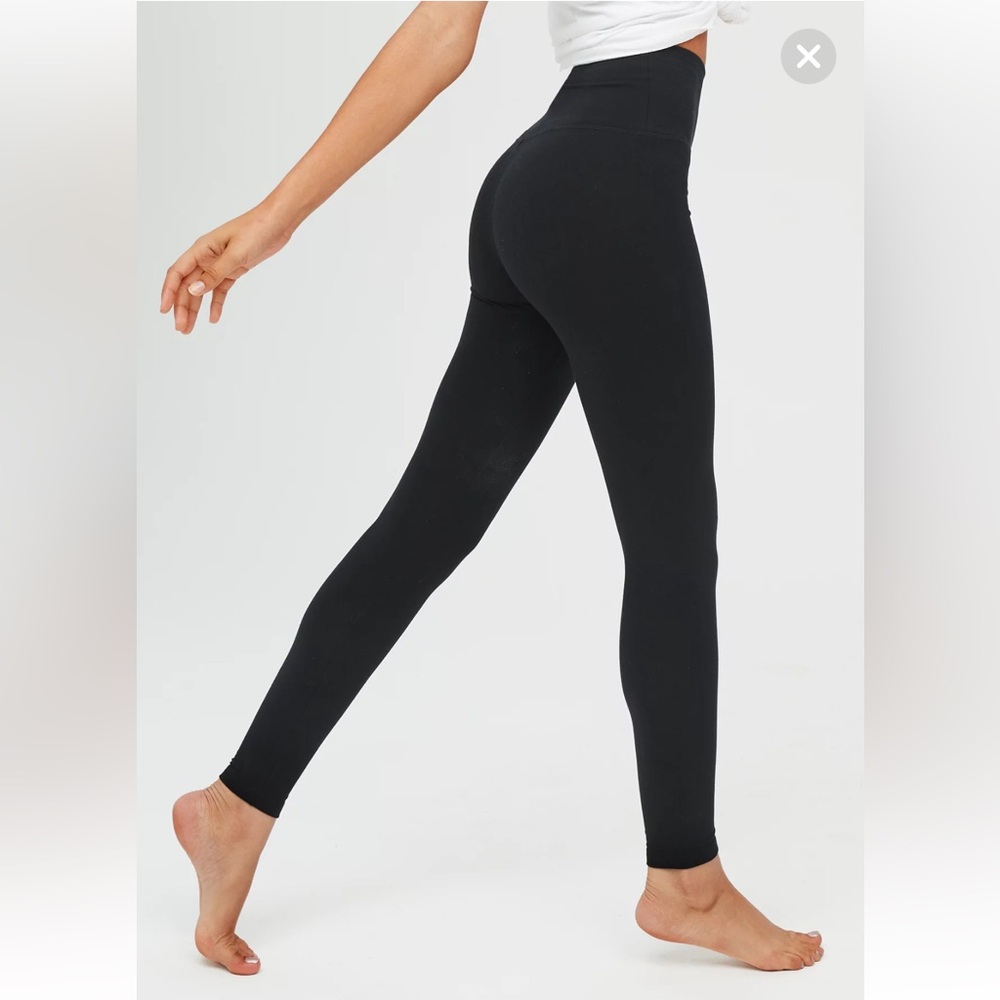 Excellent condition! Aerie Black High-Waisted Leggings